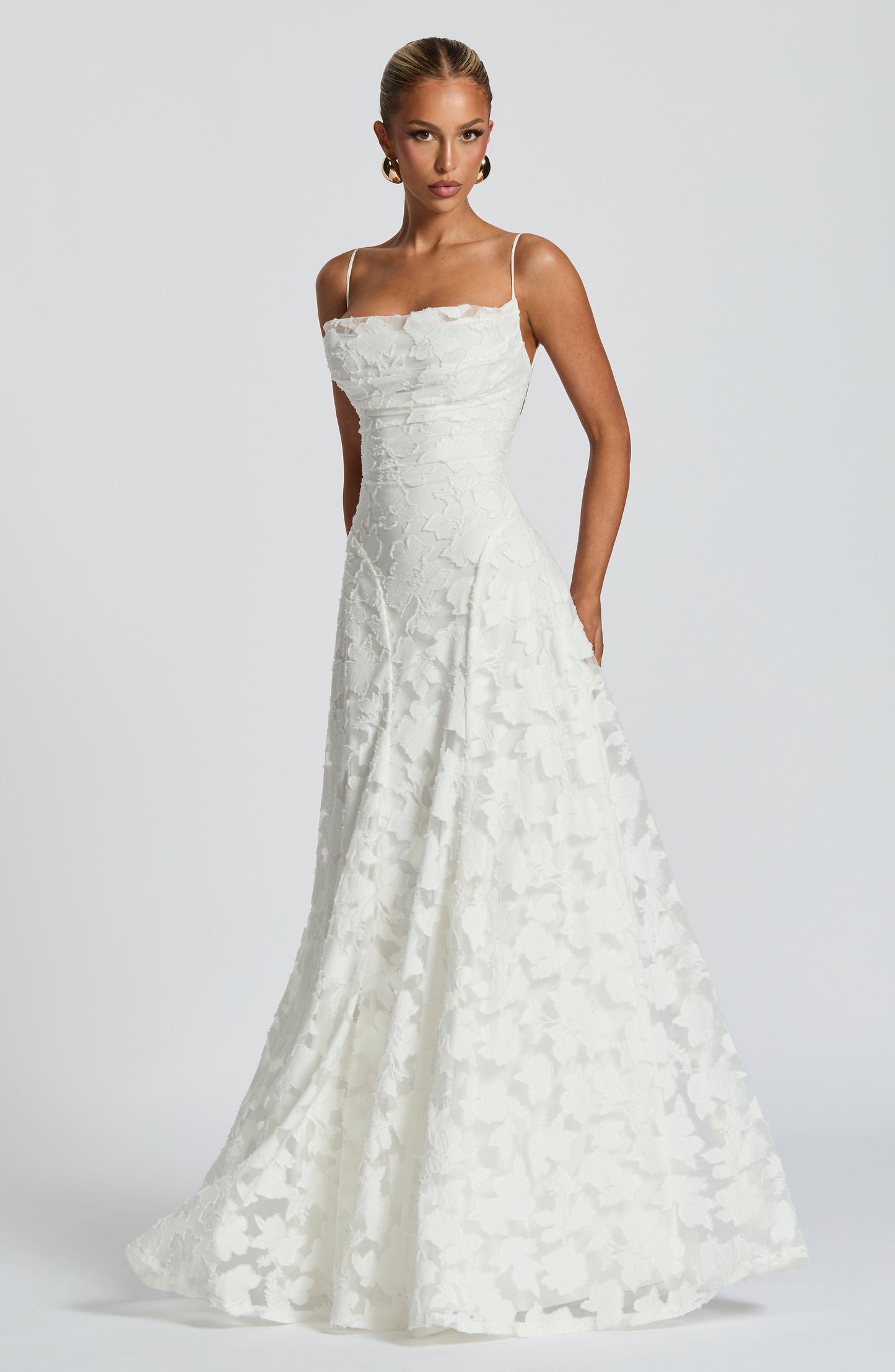 Elanora – Elegancka sukienka maxi