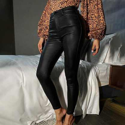 Stylowe spodnie damskie: Slim fit i wszechstronny styl