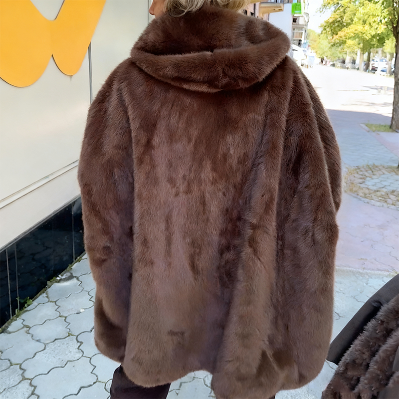 Kurtka casual dla kobiet z kapturem i zamkiem